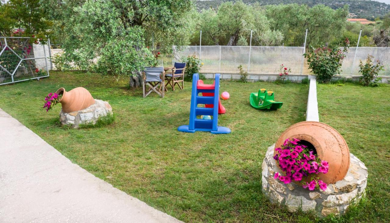 Kiriakos Holiday Home Astris Exterior foto